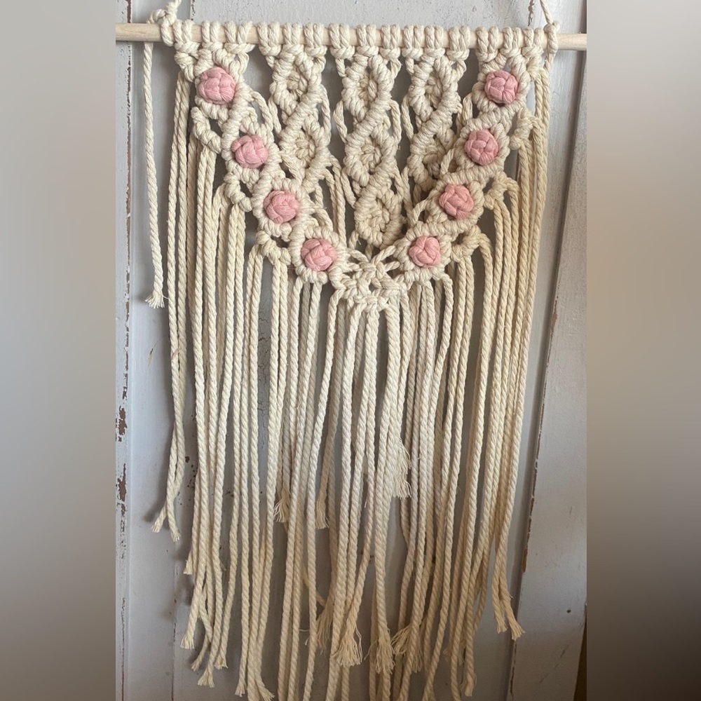 Macrame wall hanging - Picture 4 of 4